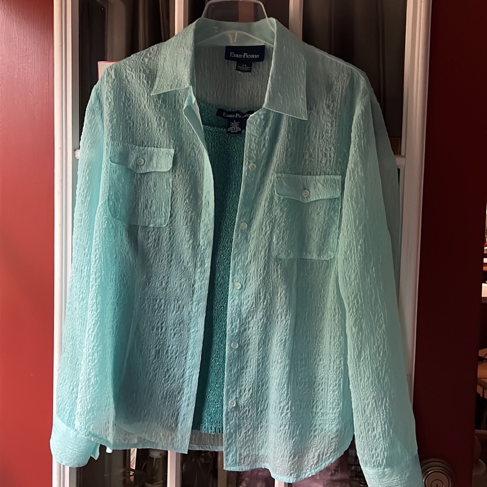 2-piece set of Evan-Picone shell with cover blouse.